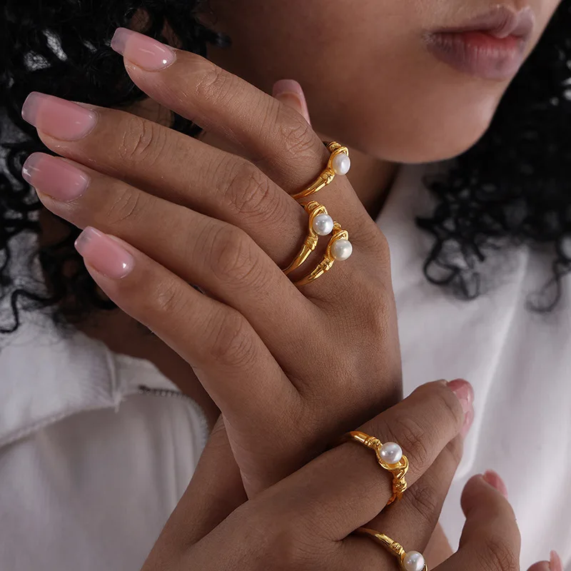 French Fashion Luxury Open Freshwater Pearl Ring Simple Titanium Steel Gold/Silver Color Women Rings Day Wear Jewelry Gift
French Fashion Luxury Open Freshwater Pearl Ring Simple Titanium Steel Gold/Silver Color Women Rings Day Wear Jewelry Gift