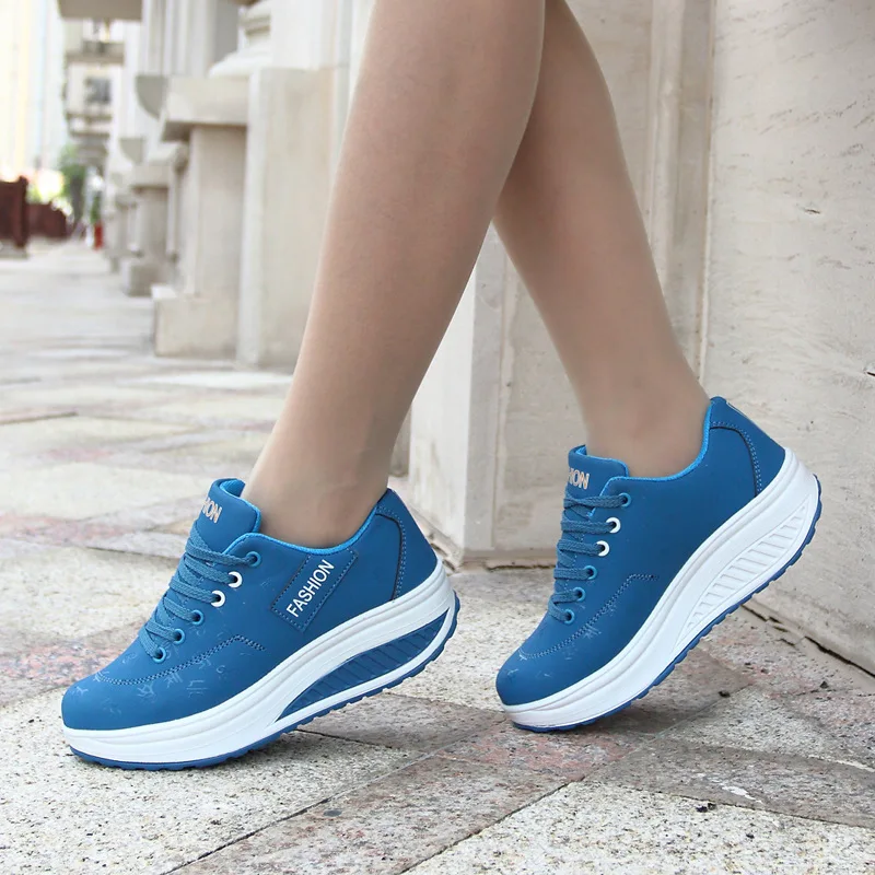 Large Size Women's Casual Sneakers Leather Solid Color Thick Bottom Lace Up Wedge Height Increase Travel Shoes Zapatillas Mujer
Large Size Women's Casual Sneakers Leather Solid Color Thick Bottom Lace Up Wedge Height Increase Travel Shoes Zapatillas Mujer