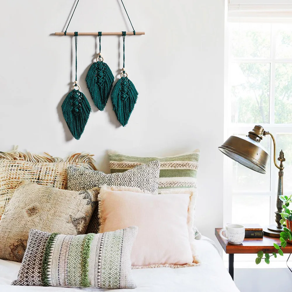 Macrame Wall Hanging Boho Room Home Decor Woven Aesthetic Wall Tapestry Home living Room Wedding Decoration Gift
Macrame Wall Hanging Boho Room Home Decor Woven Aesthetic Wall Tapestry Home living Room Wedding Decoration Gift