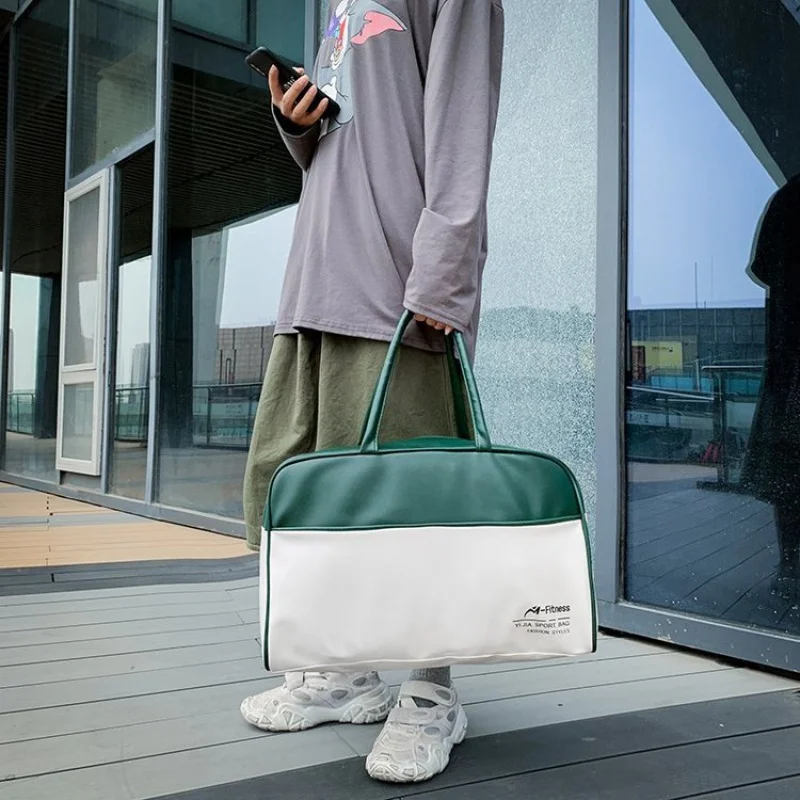 2022 New Travelling Duffle Bag High Quality Gym Sport Duffel Waterproof Pu Leather Weekender Bag 48Hours Shipping
2022 New Travelling Duffle Bag High Quality Gym Sport Duffel Waterproof Pu Leather Weekender Bag 48Hours Shipping