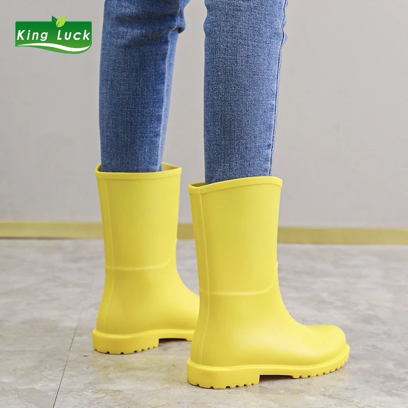 0.9kg KingLuck Women Rain Boots Rubber Slip-on Shoes For Girls Water Waterproof Plastic Black Ladies Female Mid-Calf BOOT Autumn
0.9kg KingLuck Women Rain Boots Rubber Slip-on Shoes For Girls Water Waterproof Plastic Black Ladies Female Mid-Calf BOOT Autumn