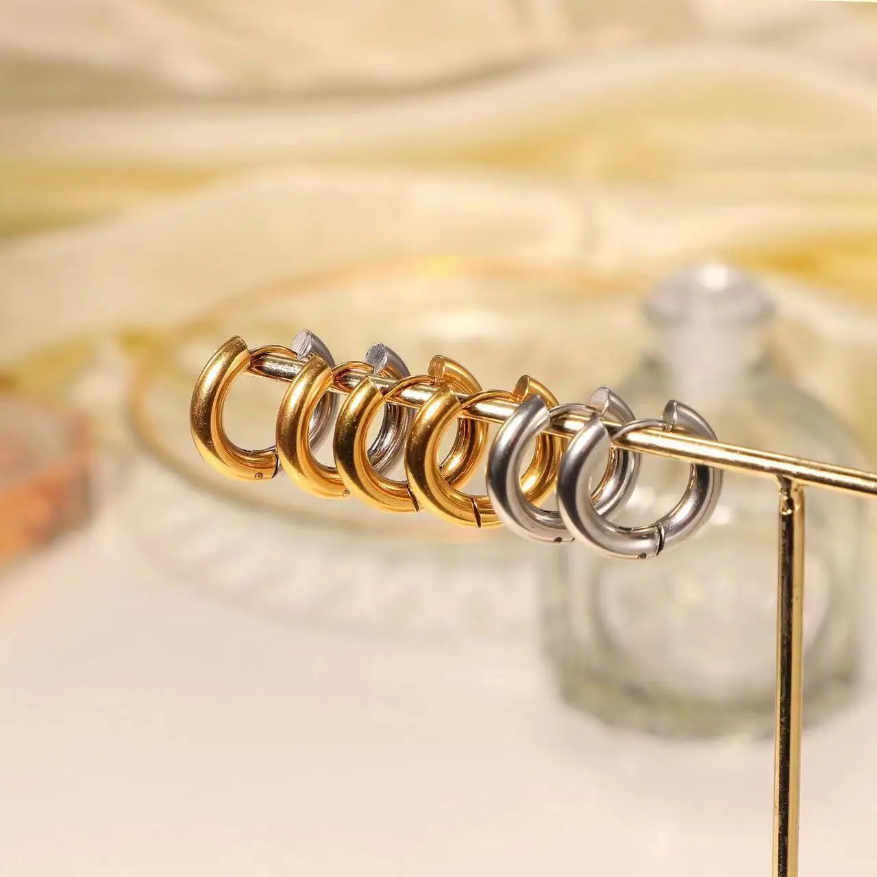 Minimalist Mix Color Earrings for Women Gold Plated Hoop Earring Tarnish Free Hypoallergenic Classcial Stainless Steel Jewelry
Minimalist Mix Color Earrings for Women Gold Plated Hoop Earring Tarnish Free Hypoallergenic Classcial Stainless Steel Jewelry