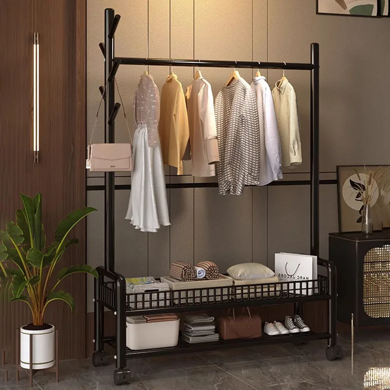 Переносная дизайнерская вешалка для одежды с колесиками, вешалка для одежды из нержавеющей стали, скандинавский держатель для шарфов, домашние аксессуары
Переносная дизайнерская вешалка для одежды с колесиками, вешалка для одежды из нержавеющей стали, скандинавский держатель для шарфов, домашние аксессуары