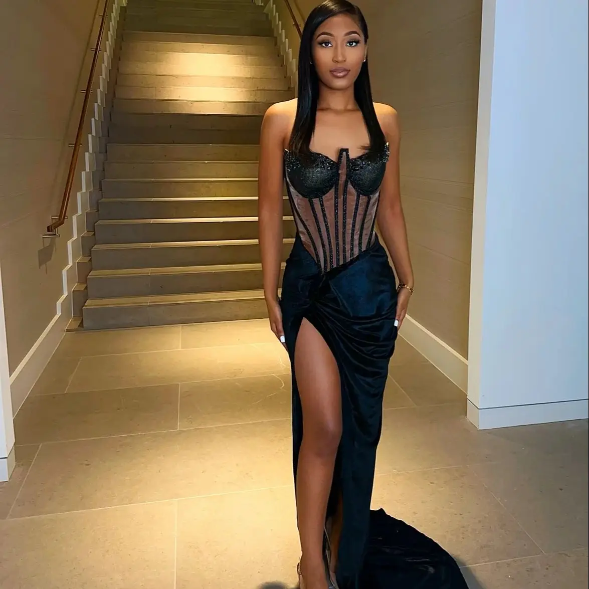 Сексуальные афро-американские платья для выпускного вечера Русалка Милая вышитая бисером Черная Женская нигерийская Роба для вечера
Сексуальные афро-американские платья для выпускного вечера Русалка Милая вышитая бисером Черная Женская нигерийская Роба для вечера