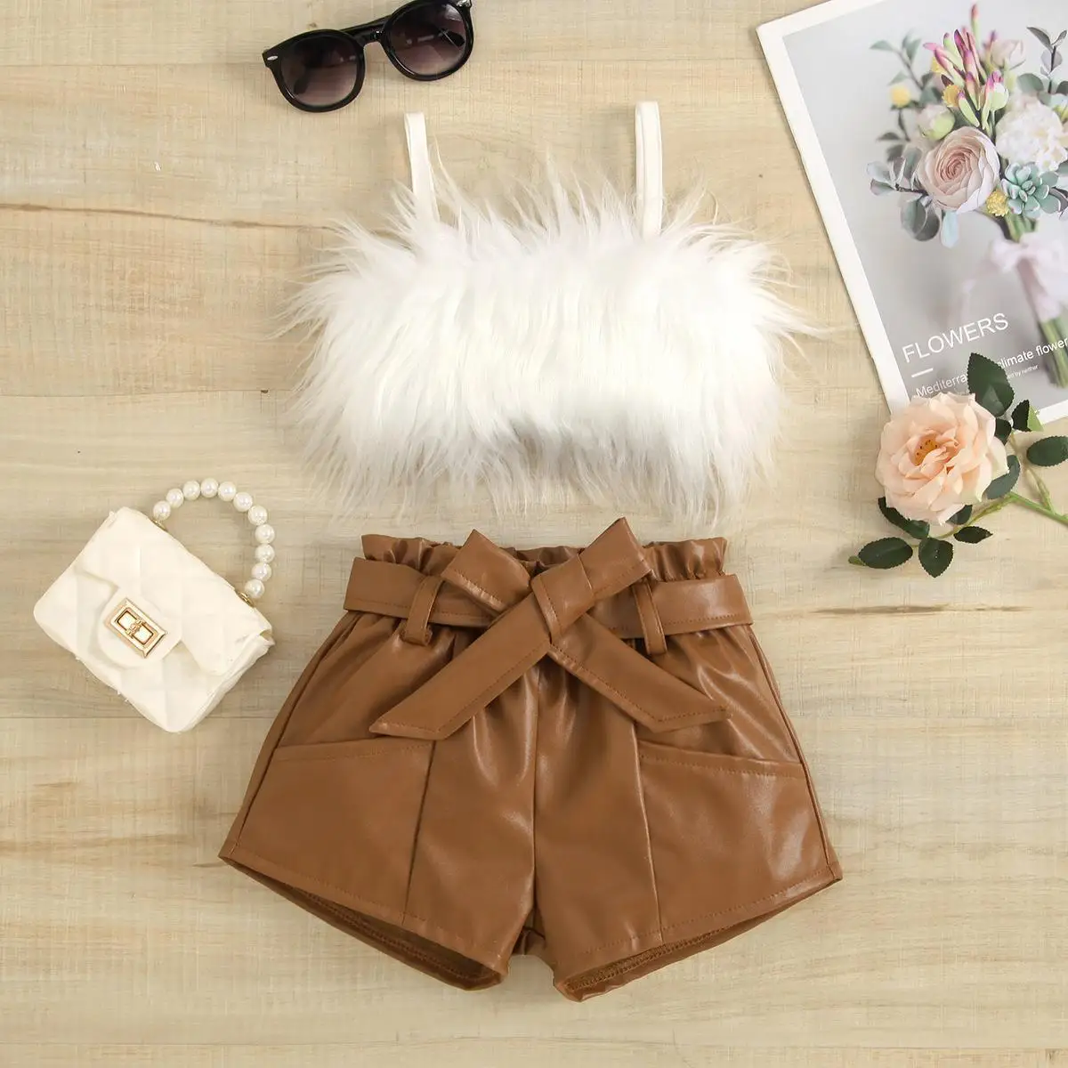 Infant Baby Girls Outfit Set Sling Top Solid Color Open Pocket Leather Pants Set with Belt Newborn Baby Girl Clothes
Infant Baby Girls Outfit Set Sling Top Solid Color Open Pocket Leather Pants Set with Belt Newborn Baby Girl Clothes