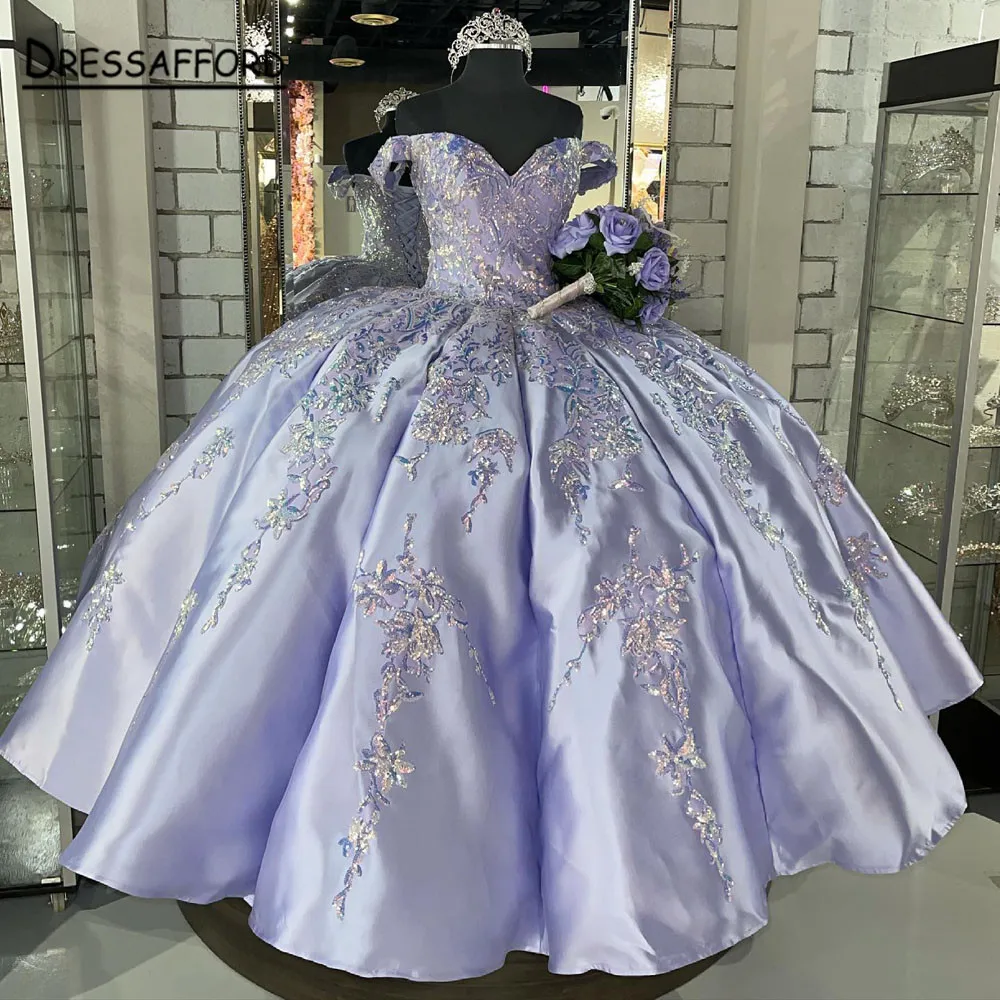Lilac Off The Shoulder Quinceanera Dresses Ball Gown Floral Appliques Lace Bow Back Corset For Sweet 15 Girls Party
Lilac Off The Shoulder Quinceanera Dresses Ball Gown Floral Appliques Lace Bow Back Corset For Sweet 15 Girls Party