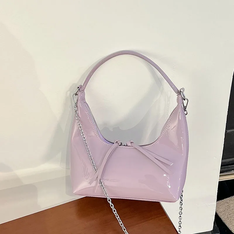 Брендовая дизайнерская женская сумка-клатч 2023, однотонные женские сумки под подмышек, Женская Повседневная маленькая сумка в форме полумесяца
Брендовая дизайнерская женская сумка-клатч 2023, однотонные женские сумки под подмышек, Женская Повседневная маленькая сумка в форме полумесяца