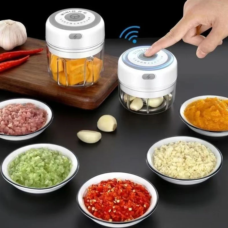 100/250mL Mini Electric Garlic Chopper USB Charging Ginger Masher Machine Sturdy Durable Chili Vegetable Crusher Kitchen Tool
100/250mL Mini Electric Garlic Chopper USB Charging Ginger Masher Machine Sturdy Durable Chili Vegetable Crusher Kitchen Tool