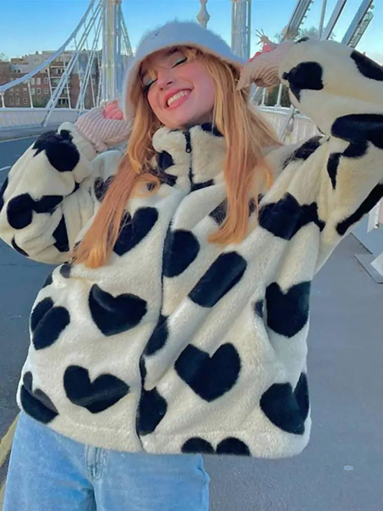 Модная ветрозащитная контрастная флисовая куртка на молнии 2022, зимняя женская верхняя одежда с воротником-стойкой и принтом сердец, офисно...
Модная ветрозащитная контрастная флисовая куртка на молнии 2022, зимняя женская верхняя одежда с воротником-стойкой и принтом сердец, офисно...