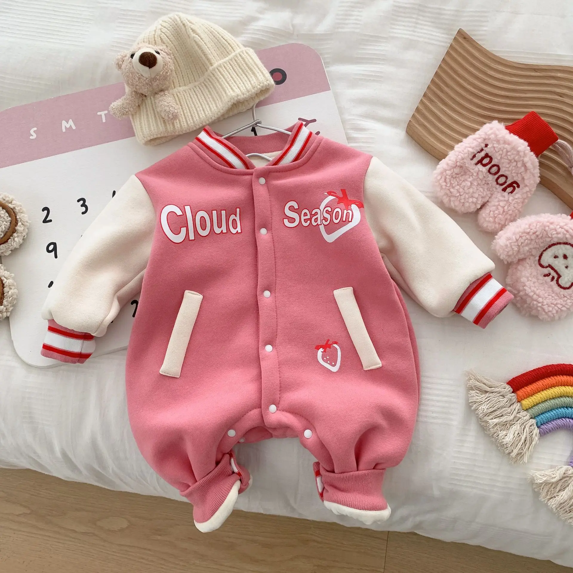 Autumn and Winter Baby Jumpsuit Korean Version Children's Clothing Baby Fashion Jumpsuit Newborn Clothes for 0-2 Years Old
Autumn and Winter Baby Jumpsuit Korean Version Children's Clothing Baby Fashion Jumpsuit Newborn Clothes for 0-2 Years Old