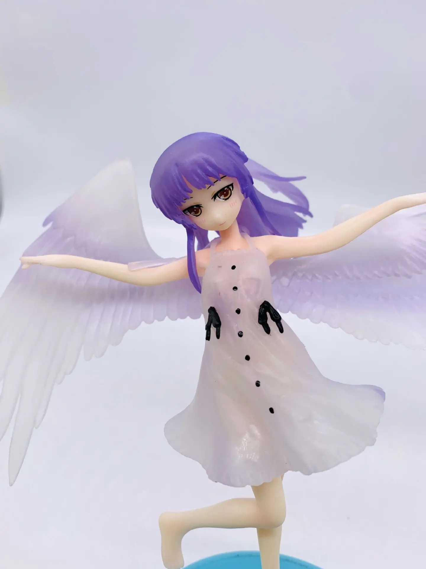 Фигурка Девочки Angel Beats Tachibana Kanade из ПВХ, белое платье с фиолетовыми волосами, коллекционные игрушки, 16 см
Фигурка Девочки Angel Beats Tachibana Kanade из ПВХ, белое платье с фиолетовыми волосами, коллекционные игрушки, 16 см