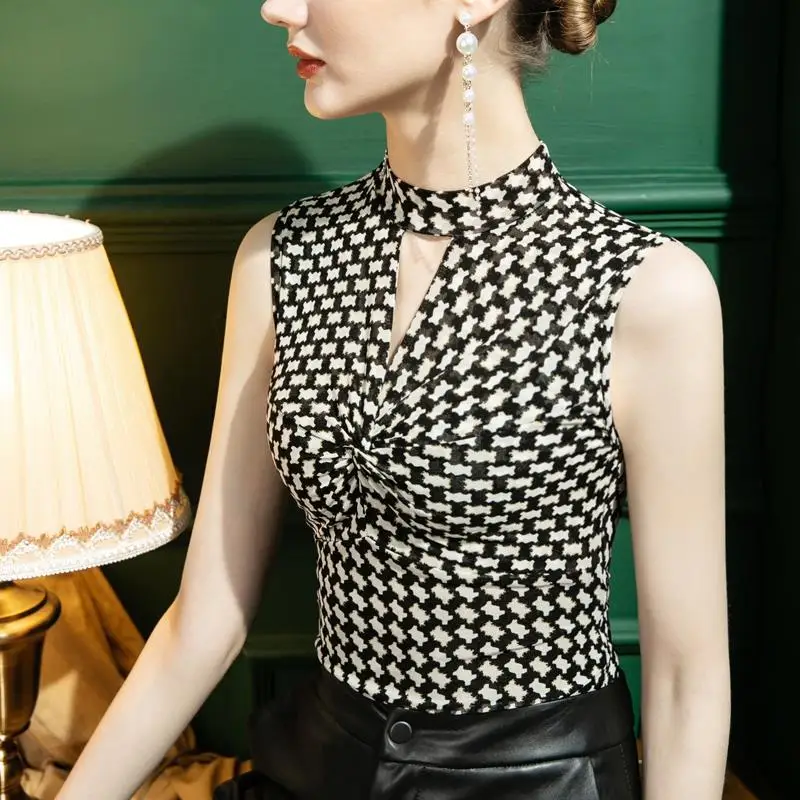 Women Skinny Short Sleeve V-neck T-shirt Houndstooth Printed Summer Fashion Sexy All-match Top
Women Skinny Short Sleeve V-neck T-shirt Houndstooth Printed Summer Fashion Sexy All-match Top