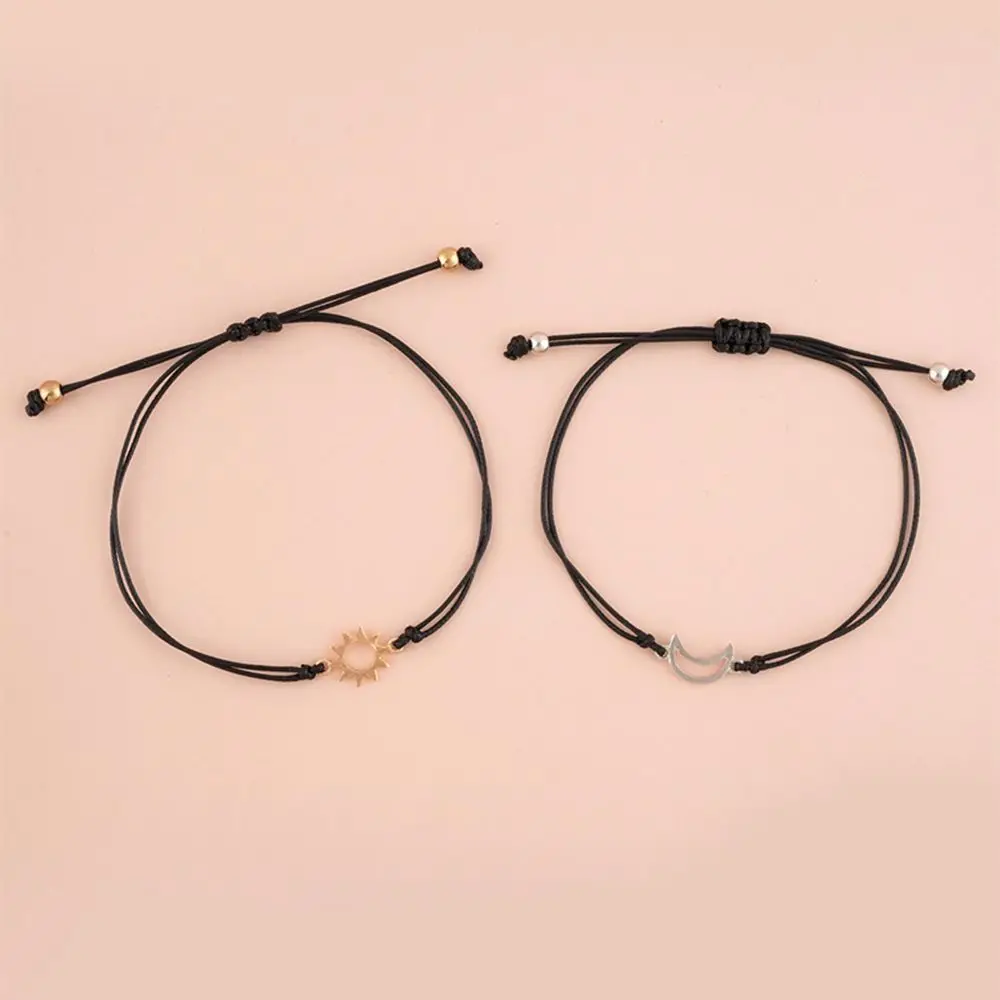 Minimalist Lovers Alloy Lucky Sun Pendants Braided Hand Ropes Couple Bracelets Fashion Jewelry Hand-woven Bracelets
Minimalist Lovers Alloy Lucky Sun Pendants Braided Hand Ropes Couple Bracelets Fashion Jewelry Hand-woven Bracelets