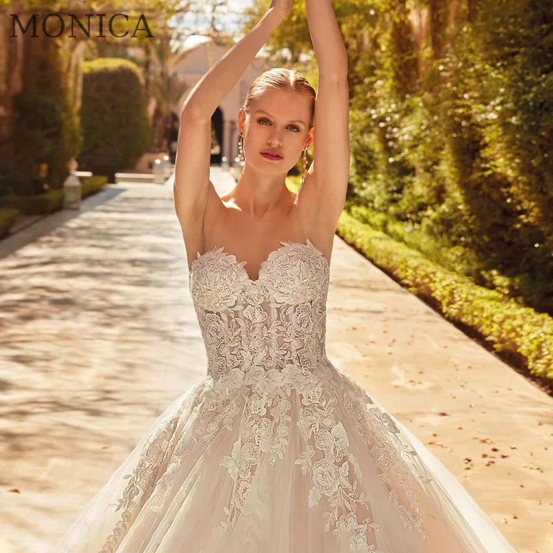 Vintage A-LINE Wedding Dress Strapless Sleeveles Appliques Bridal Gowns Floor-Length Court Train Vestido De Novia Custom Made
Vintage A-LINE Wedding Dress Strapless Sleeveles Appliques Bridal Gowns Floor-Length Court Train Vestido De Novia Custom Made