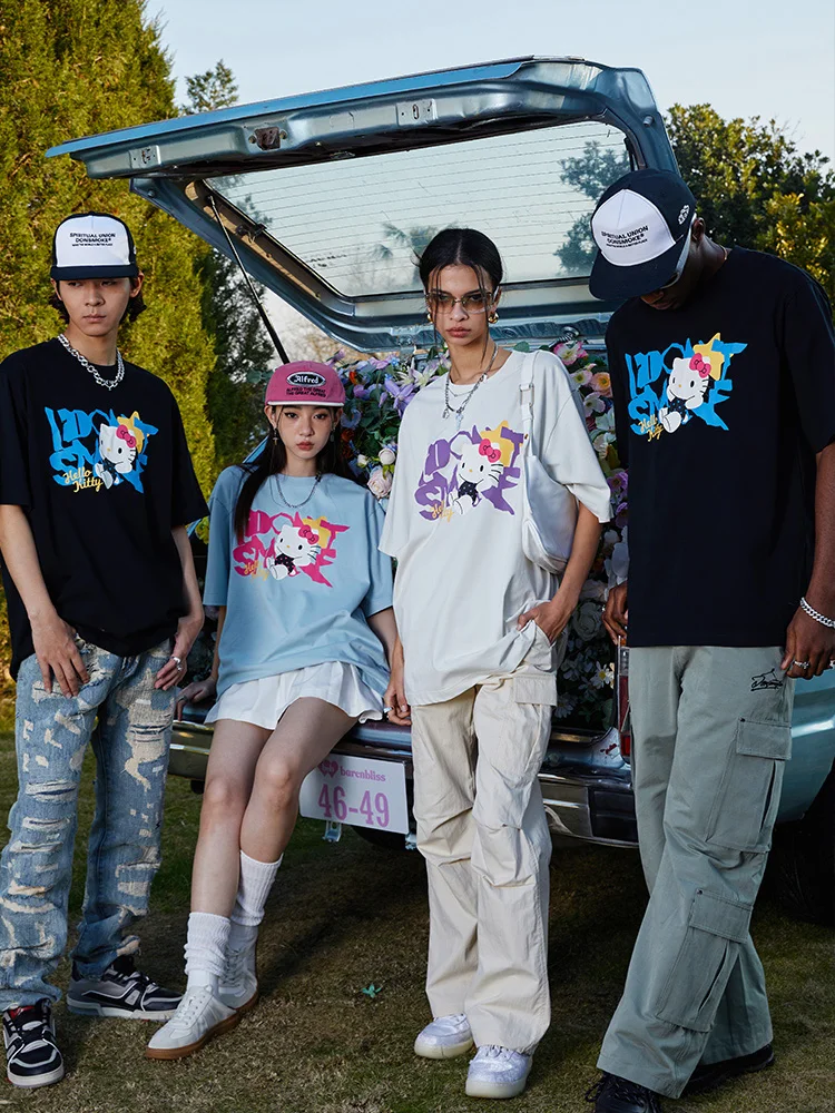 Новинка Kawaii Hello Kitty мультфильм аниме Американская улица хип-хоп Милая рубашка с коротким рукавом летняя для мужчин и женщин из чистого хлопк...
Новинка Kawaii Hello Kitty мультфильм аниме Американская улица хип-хоп Милая рубашка с коротким рукавом летняя для мужчин и женщин из чистого хлопк...