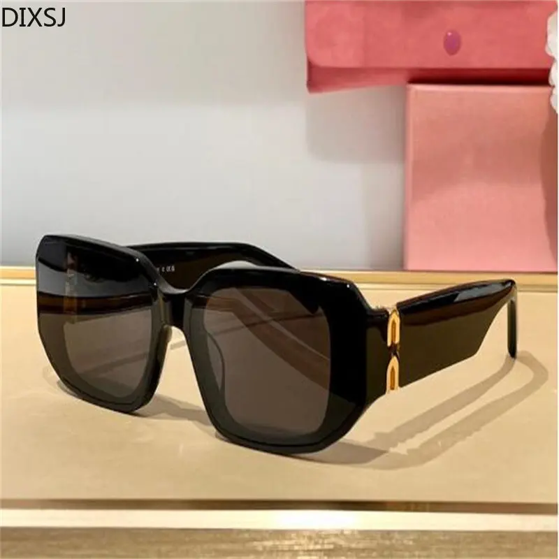 Summer New fashion design Sunglasses For Women Designers 98Z Style Anti-Ultraviolet Retro Plate Full Frame Glasses Random Box
Summer New fashion design Sunglasses For Women Designers 98Z Style Anti-Ultraviolet Retro Plate Full Frame Glasses Random Box