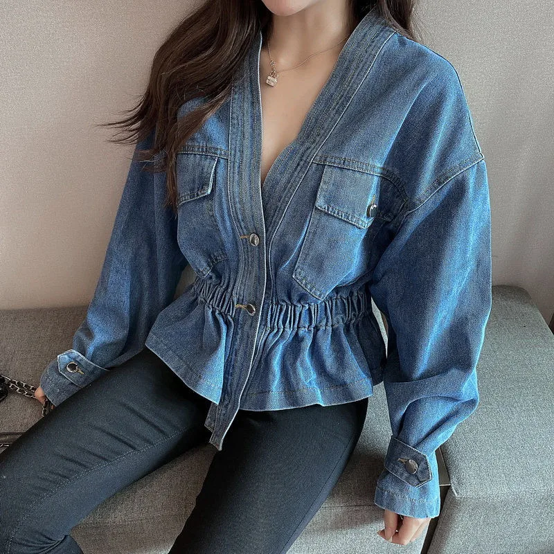 Women Fashion Sexy Deep V-Neck Long Sleeve Jean Jacket Elegant Slim Coats Korean Style Elastic Waist Ruffle Design Denim Jacket
Women Fashion Sexy Deep V-Neck Long Sleeve Jean Jacket Elegant Slim Coats Korean Style Elastic Waist Ruffle Design Denim Jacket