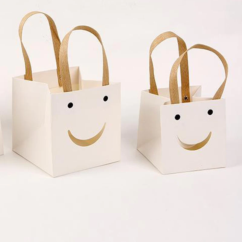 4 шт./компл. Smile, Подарочная коробка из крафт-бумаги с прозрачным окошком из ПВХ, белые картонные упаковочные пакеты с улыбкой TC123
4 шт./компл. Smile, Подарочная коробка из крафт-бумаги с прозрачным окошком из ПВХ, белые картонные упаковочные пакеты с улыбкой TC123