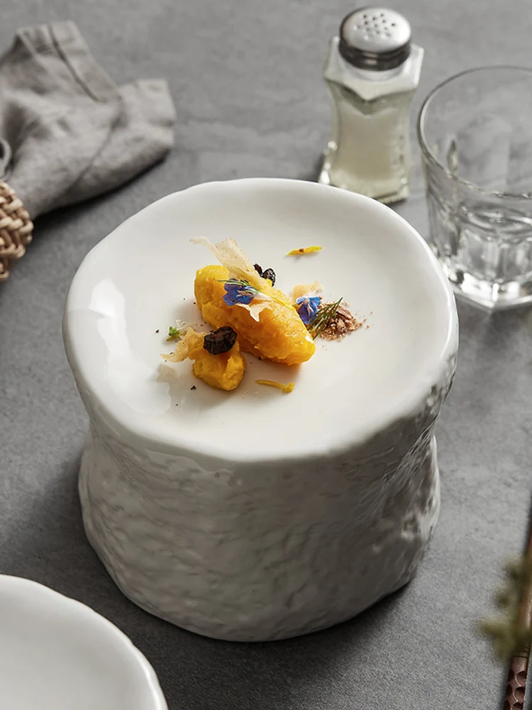 European White Ceramic Western Food Dishes Cylindrical Dinner Plate Household Relief Stone Pattern Fruit Dessert Breakfast Plate
European White Ceramic Western Food Dishes Cylindrical Dinner Plate Household Relief Stone Pattern Fruit Dessert Breakfast Plate