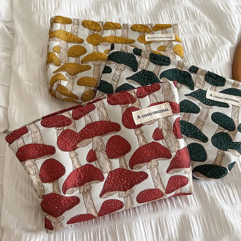 Canvas Cute Mushrooms Women Cosmetic Bags Literary and Artistic Interest Large Makeup Up Bags Student Small Zipper Pencil Case
Canvas Cute Mushrooms Women Cosmetic Bags Literary and Artistic Interest Large Makeup Up Bags Student Small Zipper Pencil Case