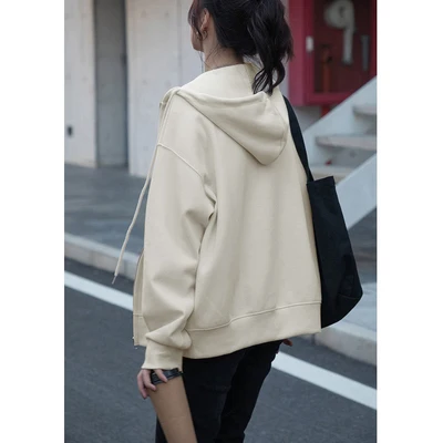 Top women's hooded women's autumn and winter new cardigan loose and thin solid color coat pullover temperament
Top women's hooded women's autumn and winter new cardigan loose and thin solid color coat pullover temperament