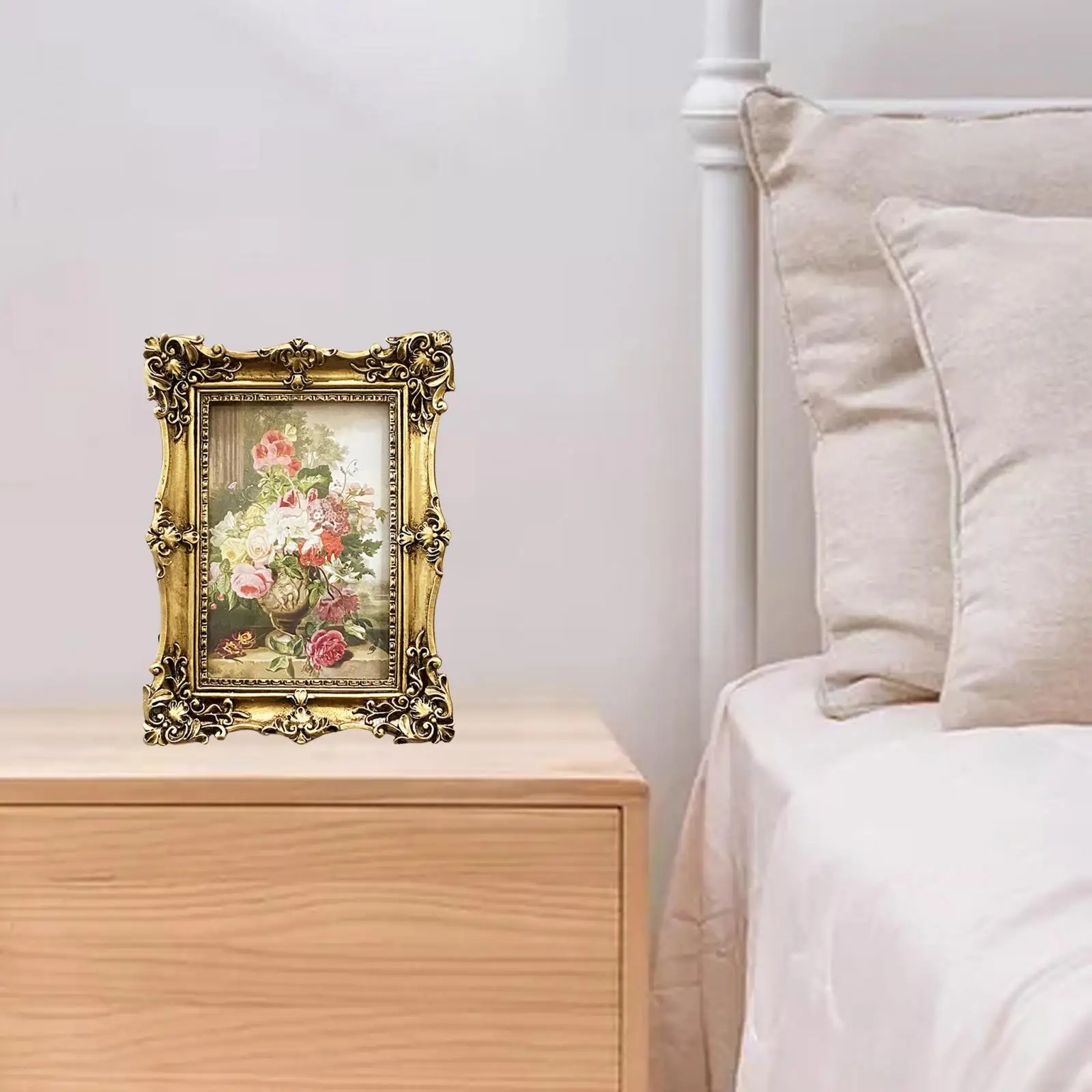 European Style Picture Frame Display Frame Resin Decorative Embossed Vintage Photo Frame for Bedroom Home Table Decoration
European Style Picture Frame Display Frame Resin Decorative Embossed Vintage Photo Frame for Bedroom Home Table Decoration
