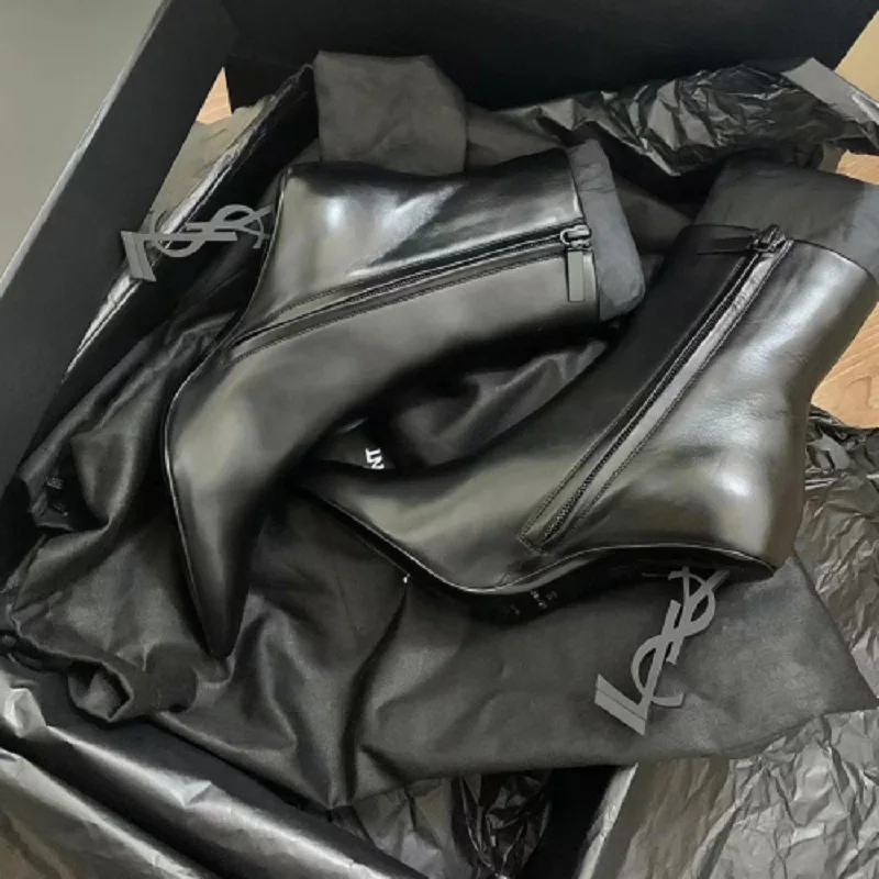 Lacquer Leather High Heeled Short Boots Women Pumps Pointed British Style Fashion Versatile Sheepskin Martin Boots Single Boot
Lacquer Leather High Heeled Short Boots Women Pumps Pointed British Style Fashion Versatile Sheepskin Martin Boots Single Boot