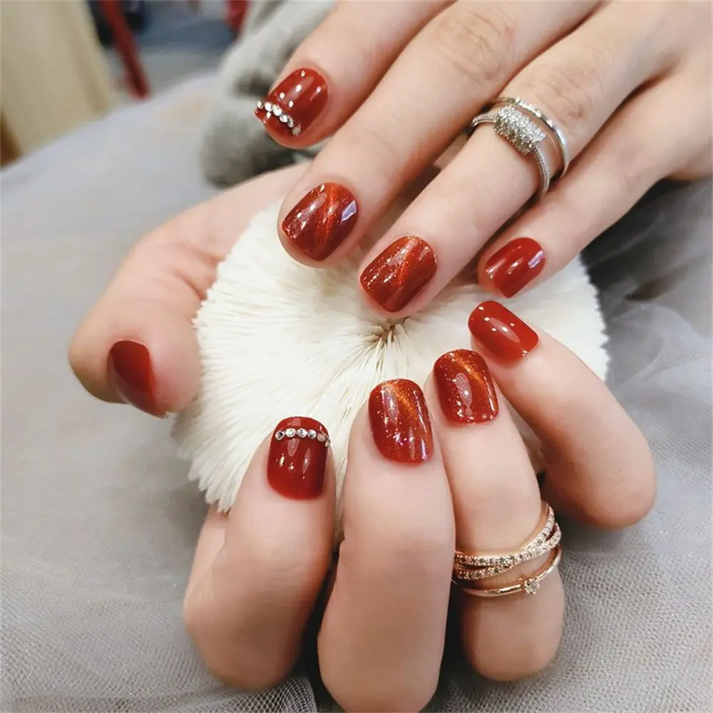 24Pcs/Set with Glue Manicure Short Cat Eye Detachable Full Cover Artificial Nails Nail Patch False Nail Fake Nails
24Pcs/Set with Glue Manicure Short Cat Eye Detachable Full Cover Artificial Nails Nail Patch False Nail Fake Nails