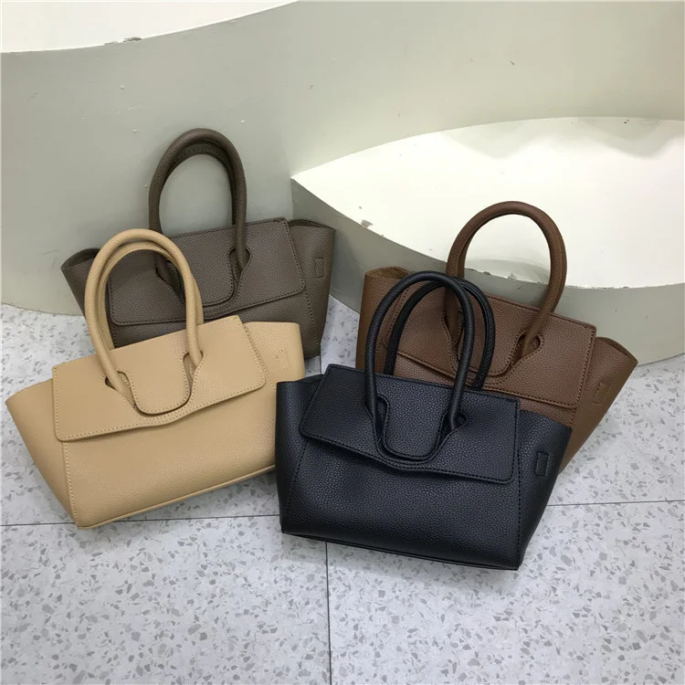 Винтажная сумочка для женщин, мягкая сумка через плечо из искусственной кожи, роскошный Дамский кошелек, модная брендовая сумка на ремне для покупок
Винтажная сумочка для женщин, мягкая сумка через плечо из искусственной кожи, роскошный Дамский кошелек, модная брендовая сумка на ремне для покупок