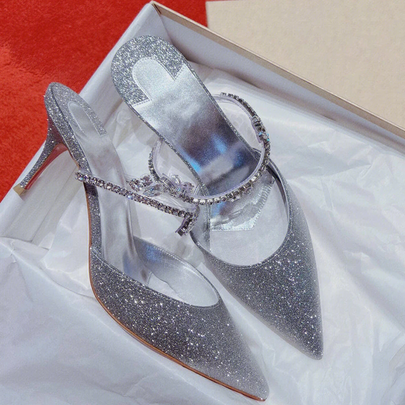 Женские сандалии с прямыми стразами, тонкий каблук, заостренный носок, туфли Muller, обувь на высоком каблуке, новый стиль
Женские сандалии с прямыми стразами, тонкий каблук, заостренный носок, туфли Muller, обувь на высоком каблуке, новый стиль