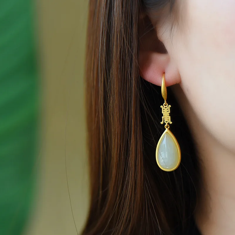 Imitation Hetian Jade Earrings Women's Plated S925 Sterling Silver Inlaid White Jade Drop Earrings Retro Earrings Jewelry 
Imitation Hetian Jade Earrings Women's Plated S925 Sterling Silver Inlaid White Jade Drop Earrings Retro Earrings Jewelry