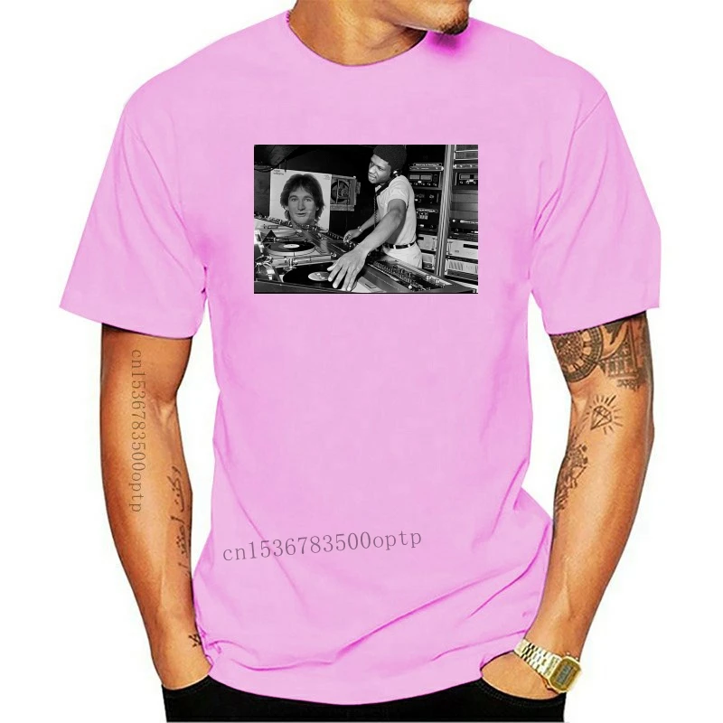 Camiseta con estampado de la cabina de DJ, camiseta de los años 80 con diseño de los personajes de NYC, discotecas, juegos de ga
Camiseta con estampado de la cabina de DJ, camiseta de los años 80 con diseño de los personajes de NYC, discotecas, juegos de ga