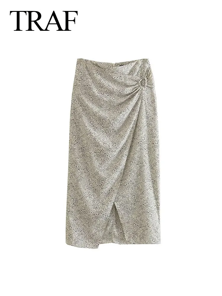TRAF Women Fashion Skirts Leopard Spots Irregular 2023 Summer Sheath Buckle Metal Decoration Female Retro Sexy Streetwear Skirt
TRAF Women Fashion Skirts Leopard Spots Irregular 2023 Summer Sheath Buckle Metal Decoration Female Retro Sexy Streetwear Skirt