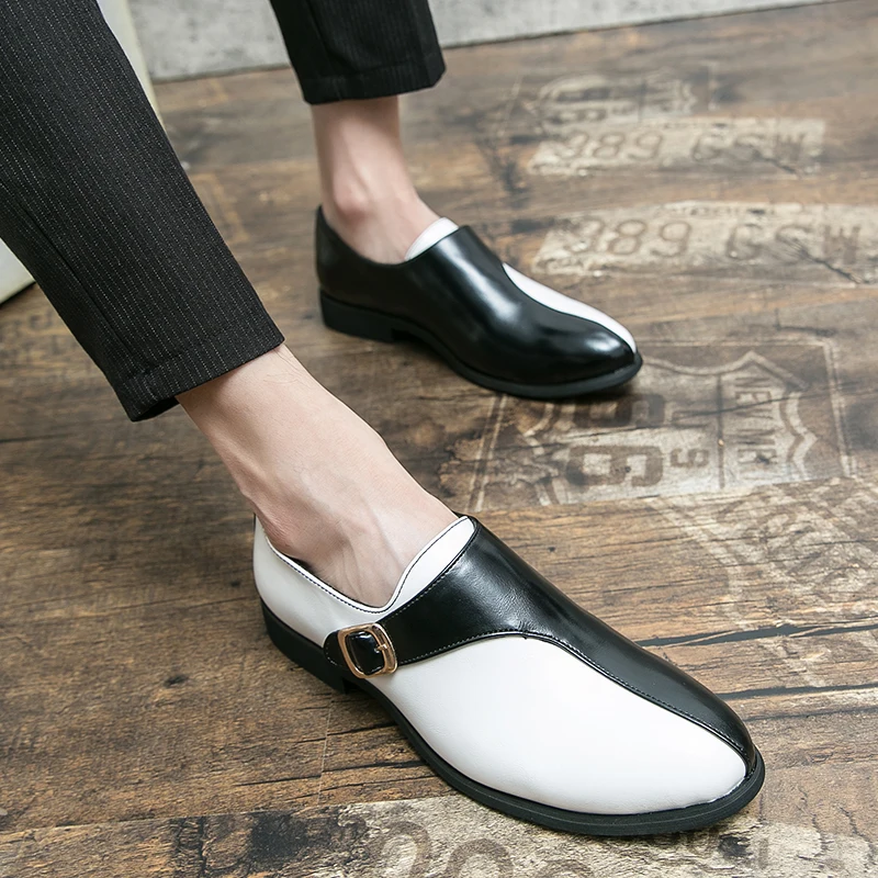 Men's fashion trendy shoes leather shoes round toe flat feet microfiber leather soft surface
Men's fashion trendy shoes leather shoes round toe flat feet microfiber leather soft surface