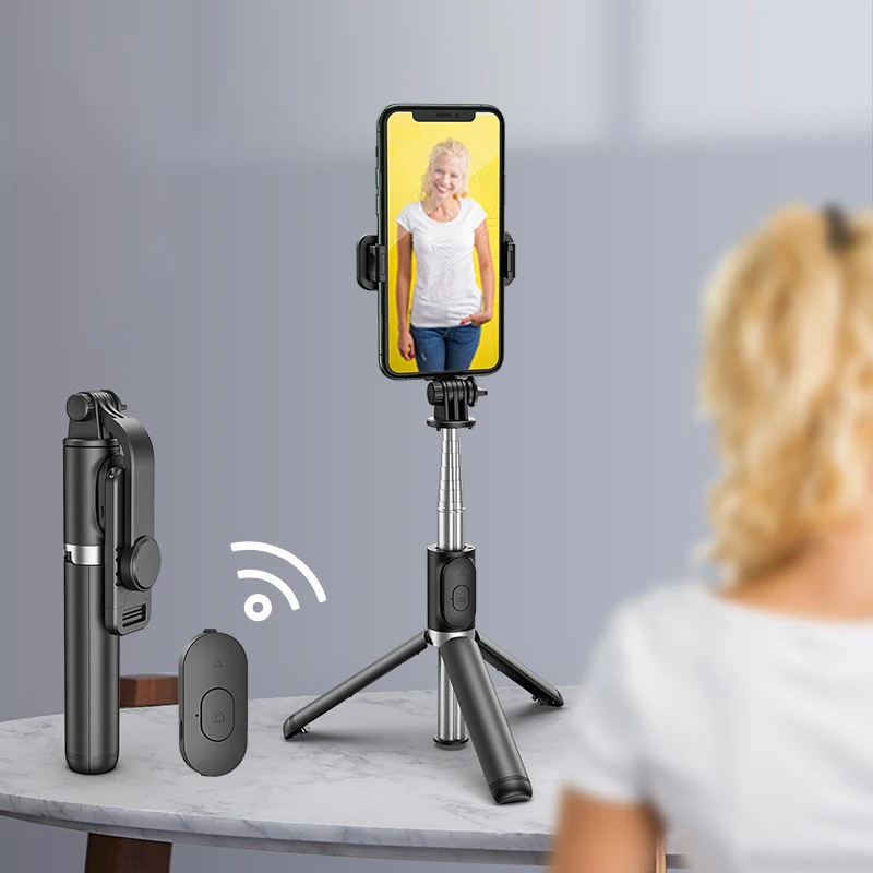 Wireless Bluetooth Foldable Selfie Stick Tripod Monopod with Fill Light Shutter Remote Control for IOS Android Smart Phone
Wireless Bluetooth Foldable Selfie Stick Tripod Monopod with Fill Light Shutter Remote Control for IOS Android Smart Phone