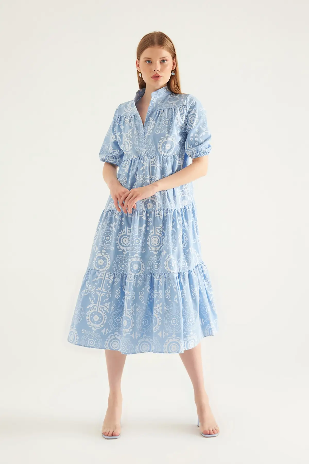 Blue Print Poplin Dress
Blue Print Poplin Dress