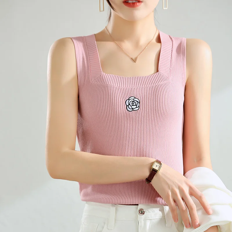 Camellia embroidery knitted camisole women's spring and summer style inner fashion top
Camellia embroidery knitted camisole women's spring and summer style inner fashion top