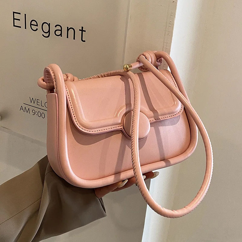 Весенние сумки через плечо из искусственной кожи с клапаном для женщин 2023 новые трендовые дизайнерские классические простые однотонные сумки и кошельки маленькие
Весенние сумки через плечо из искусственной кожи с клапаном для женщин 2023 новые трендовые дизайнерские классические простые однотонные сумки и кошельки маленькие