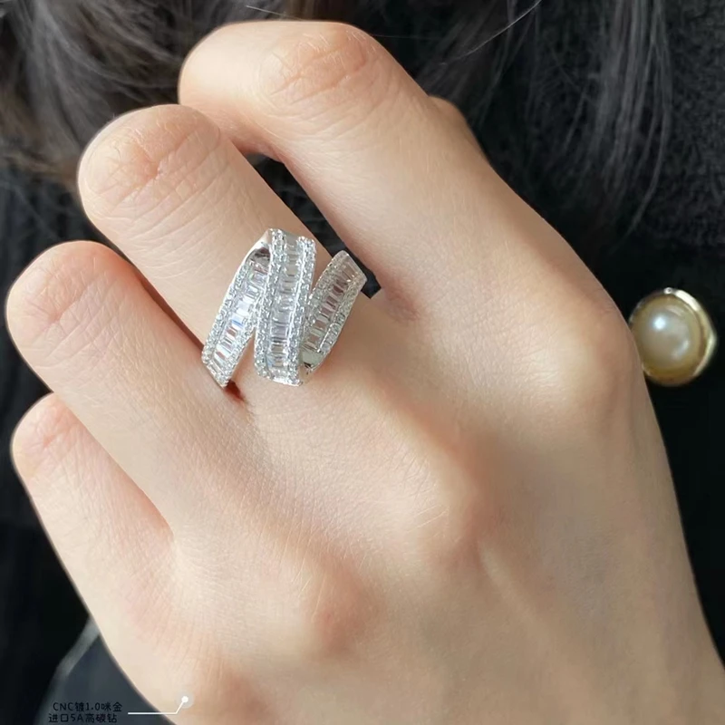 Luxury Ribbon Bowknot Diamond Ring S925 Sterling Silver Ring for Women Wedding Ring Square Zircon Crystal Cross Fine Jewelry
Luxury Ribbon Bowknot Diamond Ring S925 Sterling Silver Ring for Women Wedding Ring Square Zircon Crystal Cross Fine Jewelry