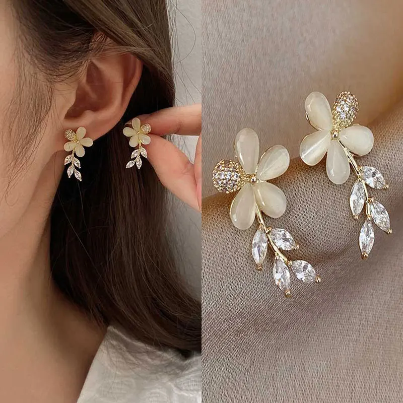 Exquisite Opal Flower Leaf Stud Earrings for Women Rhinestone Geometric Oval Square Earring Girls Trend Party Ear Stud Jewelry
Exquisite Opal Flower Leaf Stud Earrings for Women Rhinestone Geometric Oval Square Earring Girls Trend Party Ear Stud Jewelry