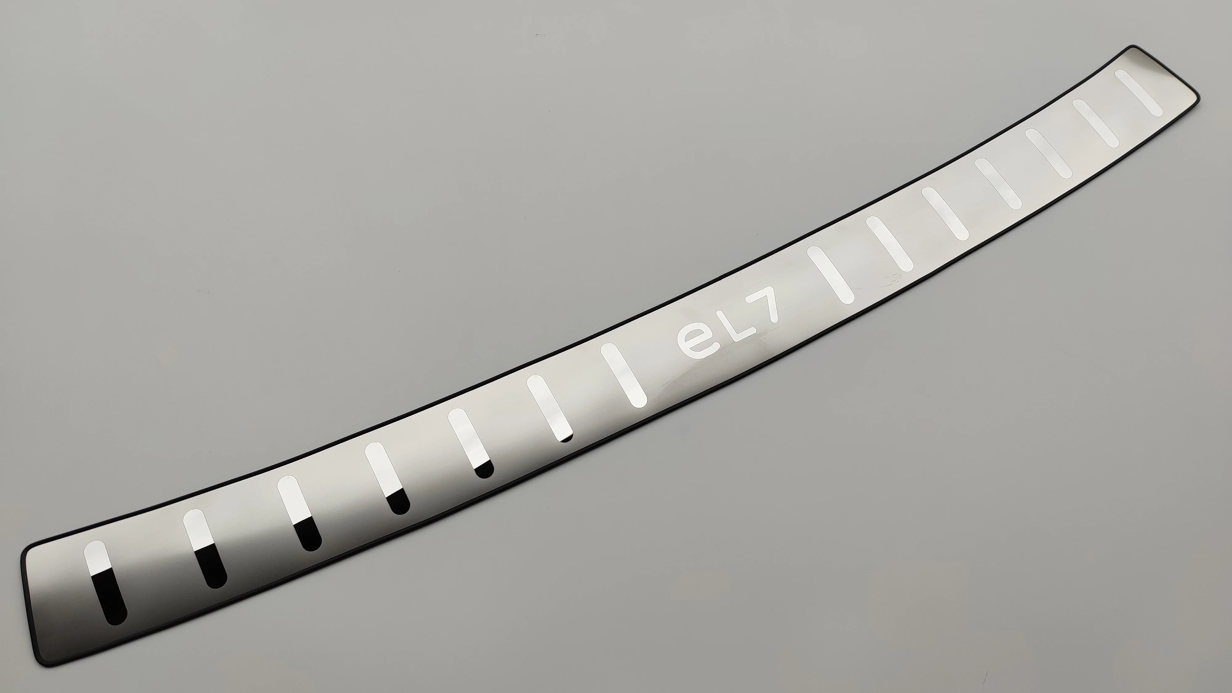 For NIO EL7 ES7 Trunk Trim Rear Bumper Protector Car Accessories Stainless Steel Door Sill Scuff Plate Sticker 2022 2023
For NIO EL7 ES7 Trunk Trim Rear Bumper Protector Car Accessories Stainless Steel Door Sill Scuff Plate Sticker 2022 2023