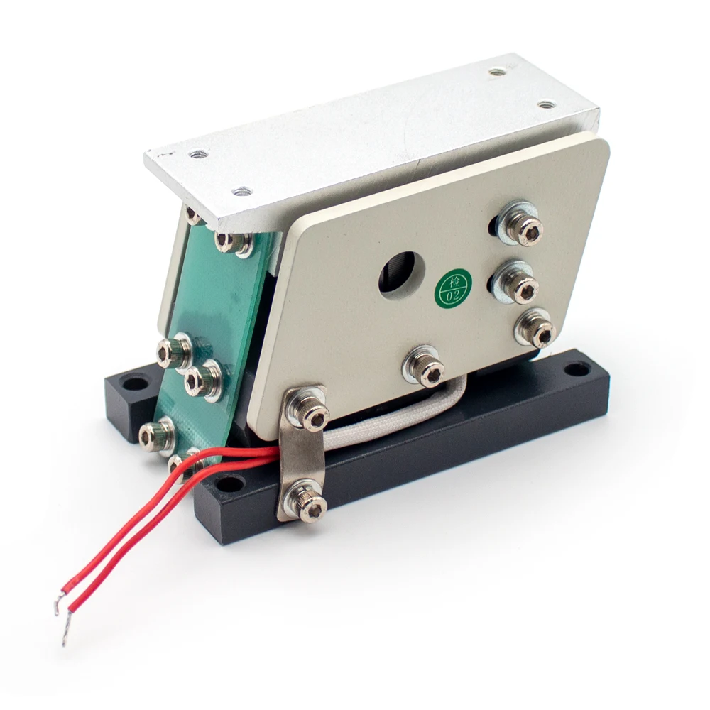 Вибрационная пластина 100 мм 220В
Вибрационная пластина 100 мм 220В