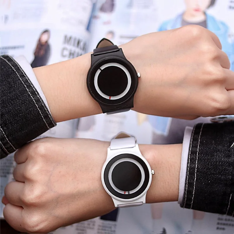 Creative Minimalist Quartz Watches For Couples no-pointer Scale Relogio Clock Black White Student Personality Simple Wristwatch
Creative Minimalist Quartz Watches For Couples no-pointer Scale Relogio Clock Black White Student Personality Simple Wristwatch