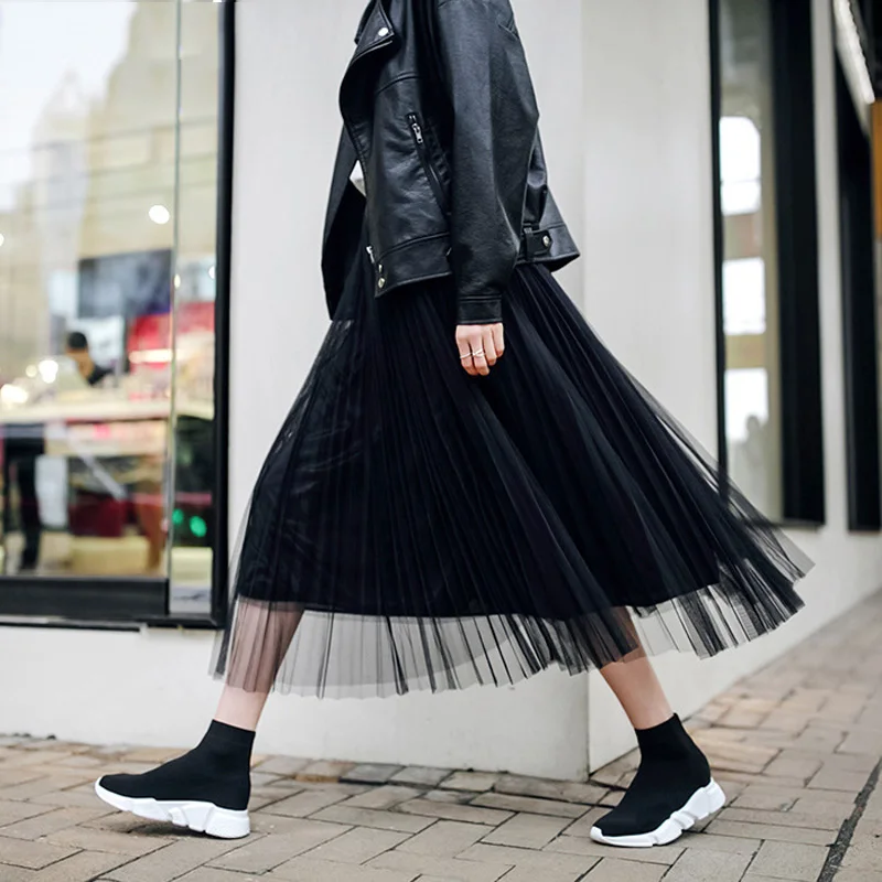 2022 Summer Women Tulle Skirt Pleated Skirt Black High Waist Midi Skirts Thin Chiffon Mesh Yarn loose Long Skirts Women
2022 Summer Women Tulle Skirt Pleated Skirt Black High Waist Midi Skirts Thin Chiffon Mesh Yarn loose Long Skirts Women