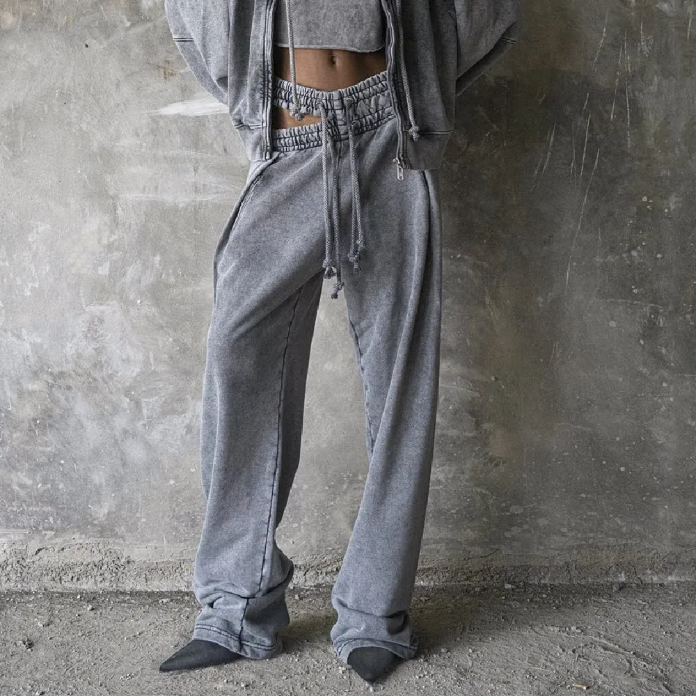 Streetwear 2023 famous High fashion trousers casual vintage straight wide leg trousers
Streetwear 2023 famous High fashion trousers casual vintage straight wide leg trousers
