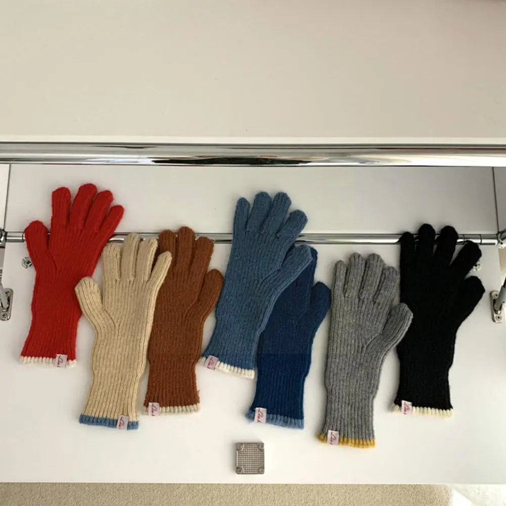 Women Warm Gloves Winter Thick Imitation Wool Plush Gloves Gloves Gloves Phone Warmer Split Color Knitted Finger O4E4
Women Warm Gloves Winter Thick Imitation Wool Plush Gloves Gloves Gloves Phone Warmer Split Color Knitted Finger O4E4
