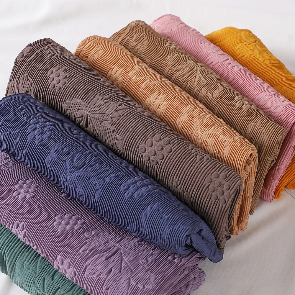 70*180Cm Muslim Maple Leaf Embossed Chiffon Hijab Shawls Scarf Women Solid Color Head Wraps Women Hijabs Scarves Ladies Foulard
70*180Cm Muslim Maple Leaf Embossed Chiffon Hijab Shawls Scarf Women Solid Color Head Wraps Women Hijabs Scarves Ladies Foulard