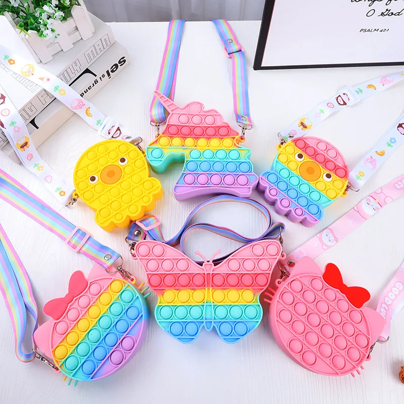 Силиконовая пузырчатая сумка для игрушек для девочек с единорогом, сумки через плечо, Детские кошельки для монет с мультяшным рисунком, снятие стресса, аутизма
Силиконовая пузырчатая сумка для игрушек для девочек с единорогом, сумки через плечо, Детские кошельки для монет с мультяшным рисунком, снятие стресса, аутизма