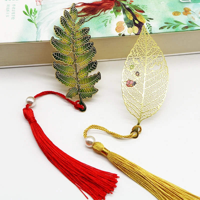 

Leaf Fine Grain Leaf Veins Hollow Brass Bookmark Creative Chinese Style Classical Literary Gift SYSQ029