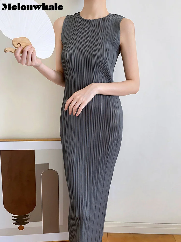 MelonWhale Miyake Pleats Classic Female Long White Dress Sleeveless Round Neck Elegant Japanese Miyake Fabric Soft Beach
MelonWhale Miyake Pleats Classic Female Long White Dress Sleeveless Round Neck Elegant Japanese Miyake Fabric Soft Beach